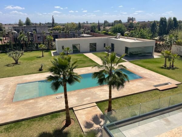 Picine villa Marrakech séjour coaching