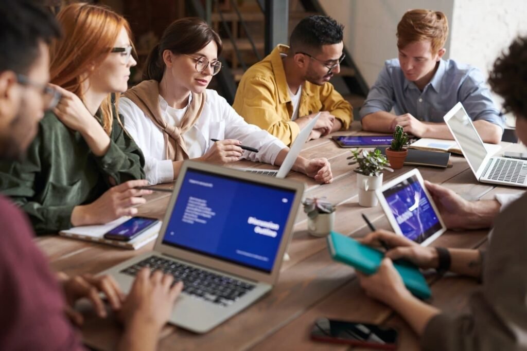 Une agence de marketing digital au Luxembourg - 635 agence de communication à Abidjan